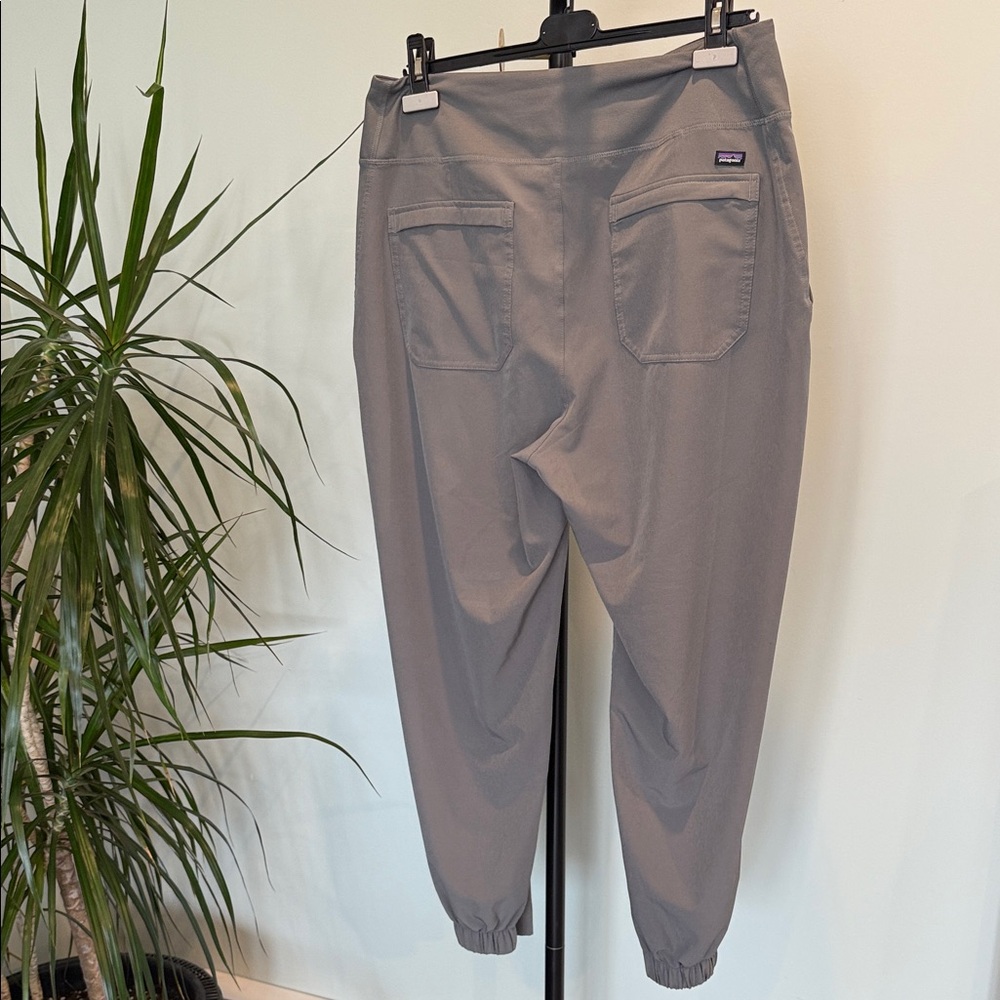 Patagonia Grey Lightweight Casual Women's Pants size L - Picture 4 of 15